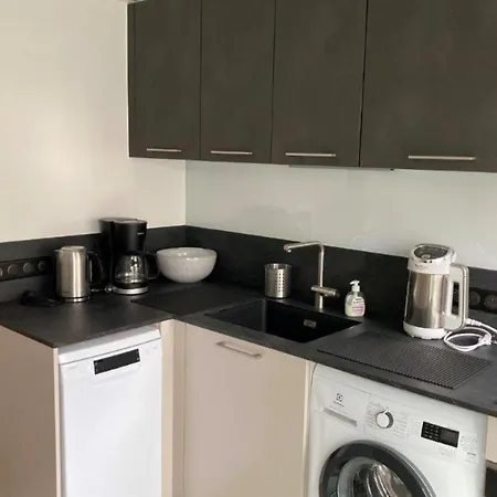 Beautiful Family Cocoon Of 65 M Close To The Sea Apartment *