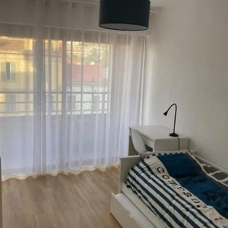 Beautiful Family Cocoon Of 65 M Close To The Sea